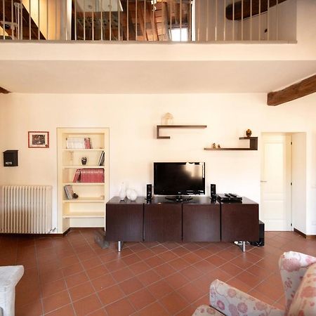 Serena Apartment, Cosy Close Center Town لوكا المظهر الخارجي الصورة