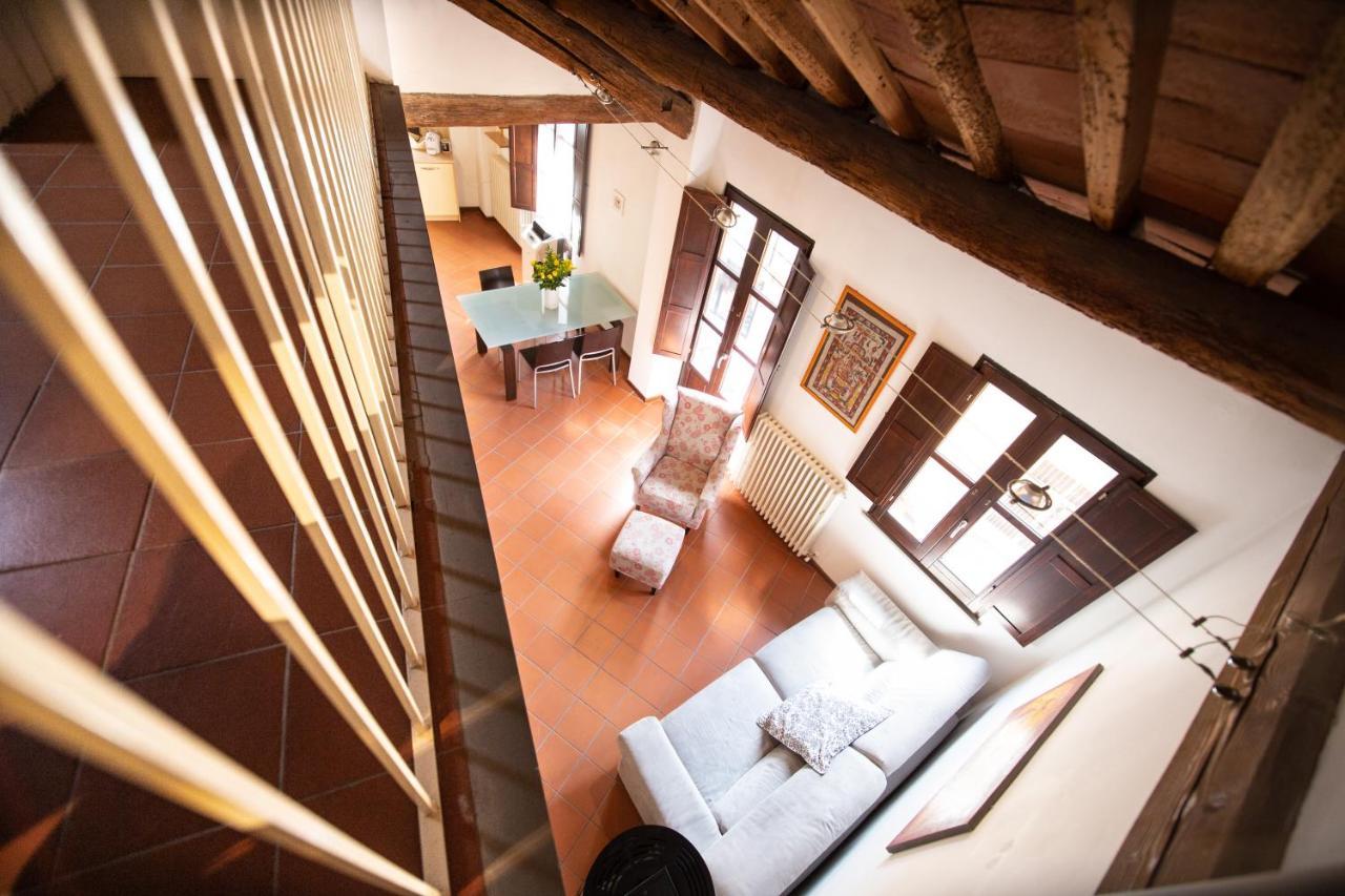 Serena Apartment, Cosy Close Center Town لوكا المظهر الخارجي الصورة