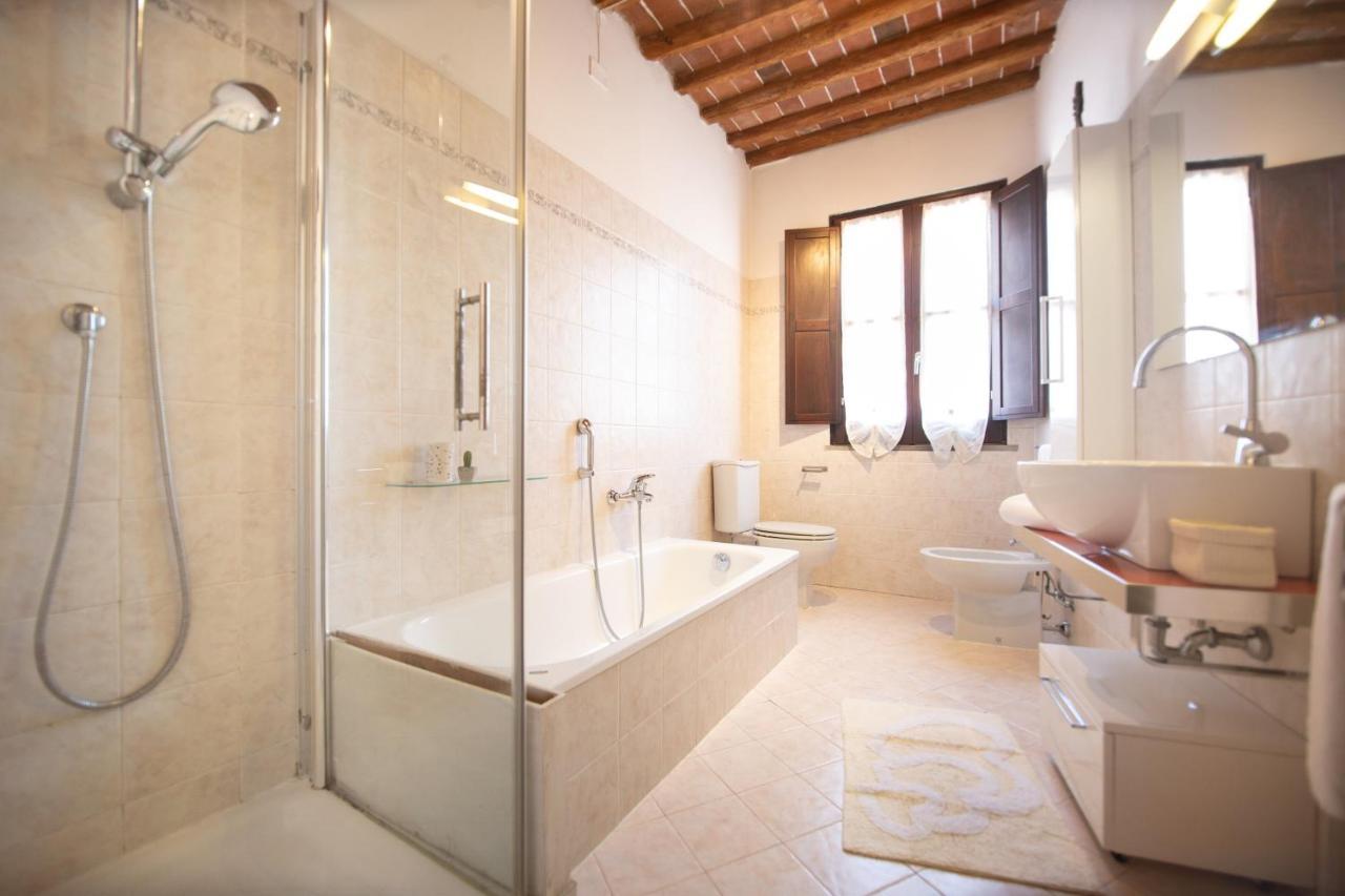 Serena Apartment, Cosy Close Center Town لوكا المظهر الخارجي الصورة