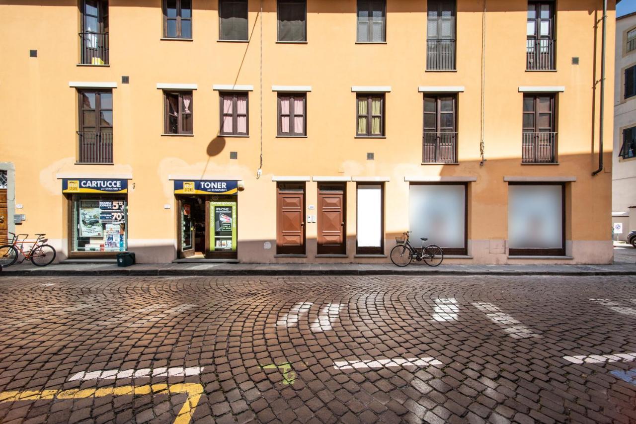 Serena Apartment, Cosy Close Center Town لوكا المظهر الخارجي الصورة