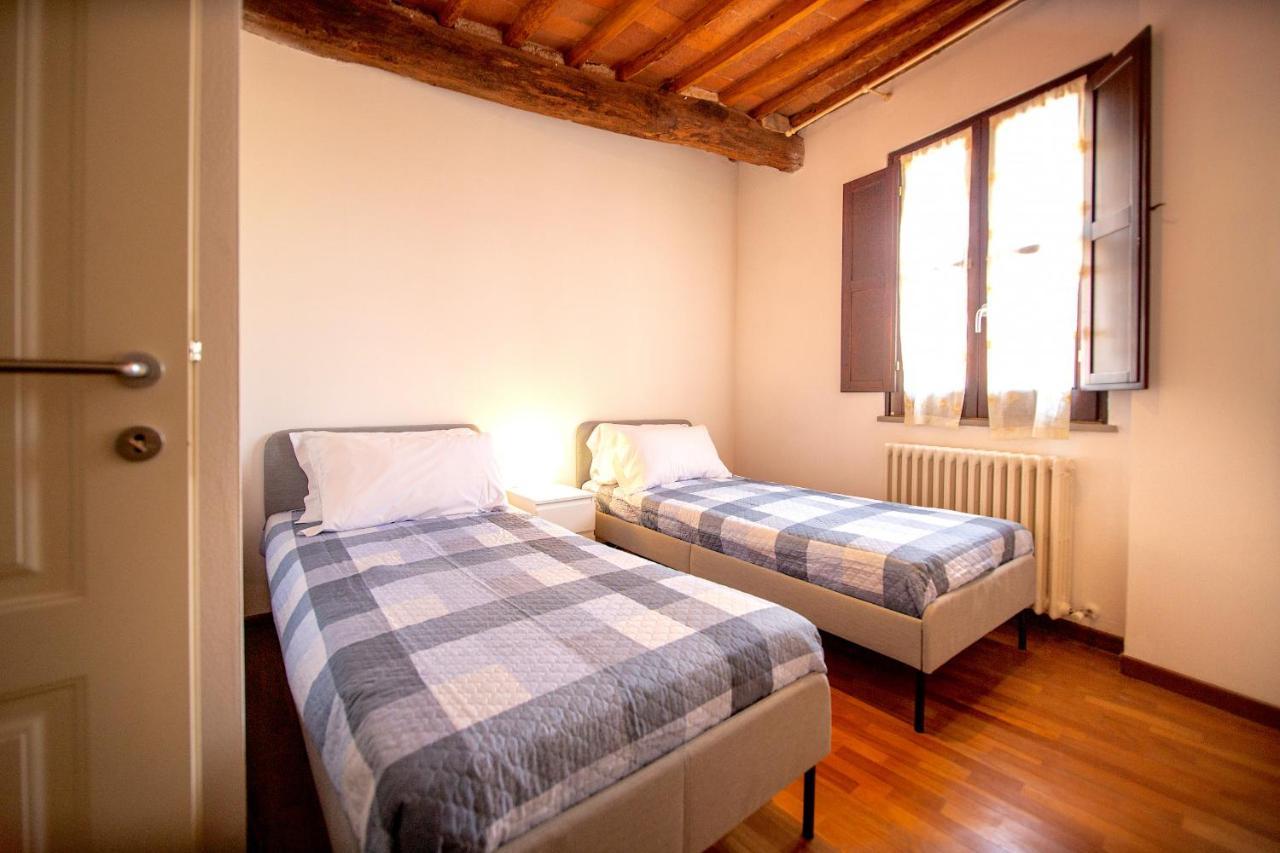 Serena Apartment, Cosy Close Center Town لوكا المظهر الخارجي الصورة