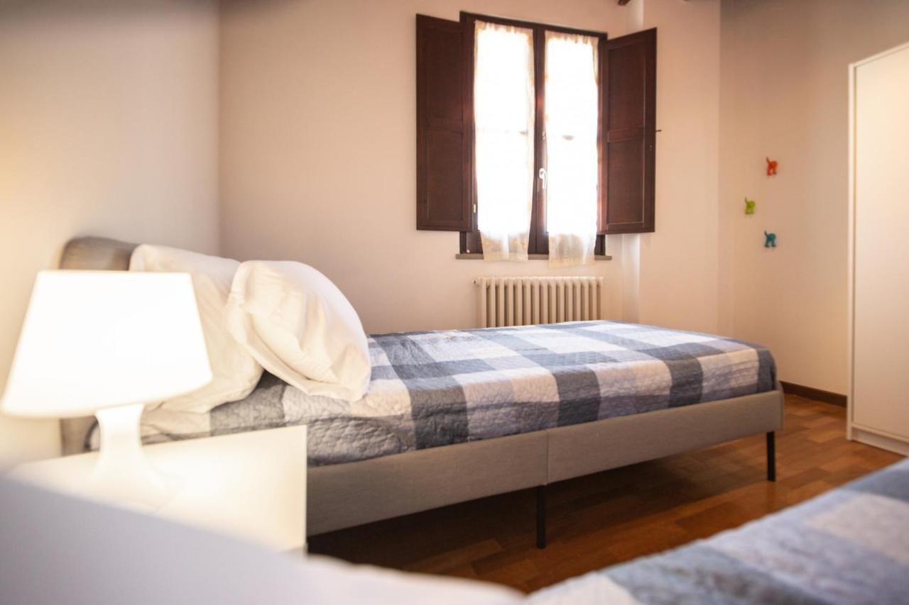 Serena Apartment, Cosy Close Center Town لوكا المظهر الخارجي الصورة